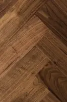 Инженерная доска Ablux Английская елка Орех Американский селект 15 мм Herringbone