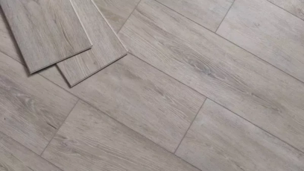 Виниловые полы SPC Betta Villa Дуб Эмполи V102