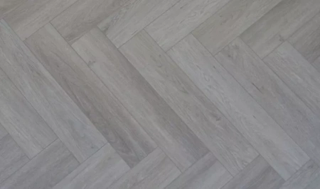 Виниловый ламинат  Boho Floors AQVA елочка Herringbone Дуб Альбион AQ210