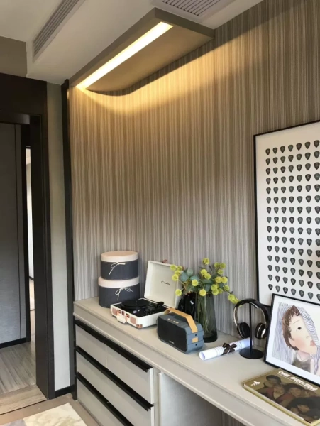 Виниловый ламинат Hoffmann Decoration 025